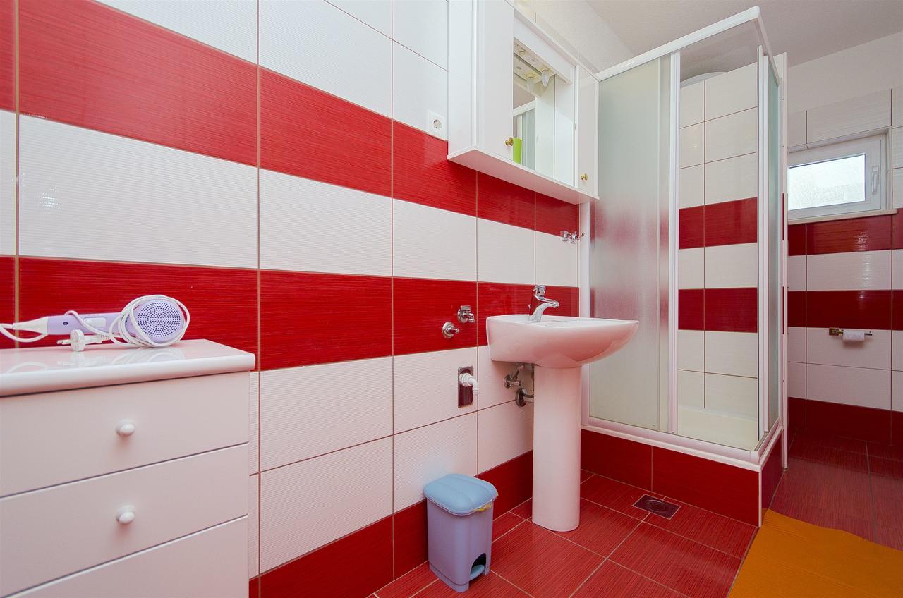 Apartments Karlo Trogir Exterior photo