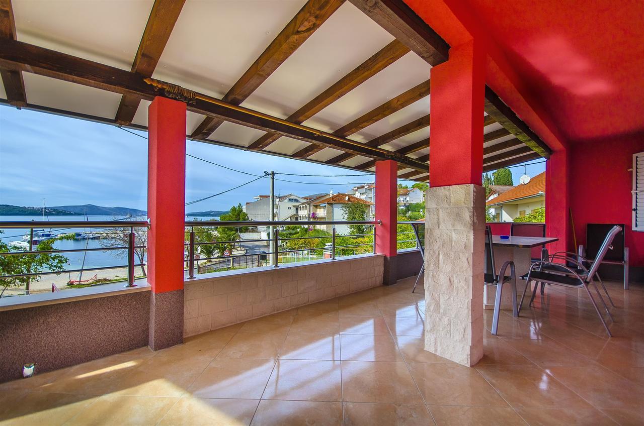 Apartments Karlo Trogir Exterior photo