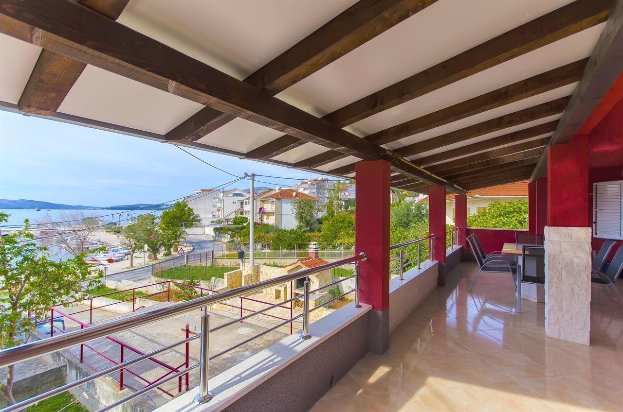 Apartments Karlo Trogir Exterior photo