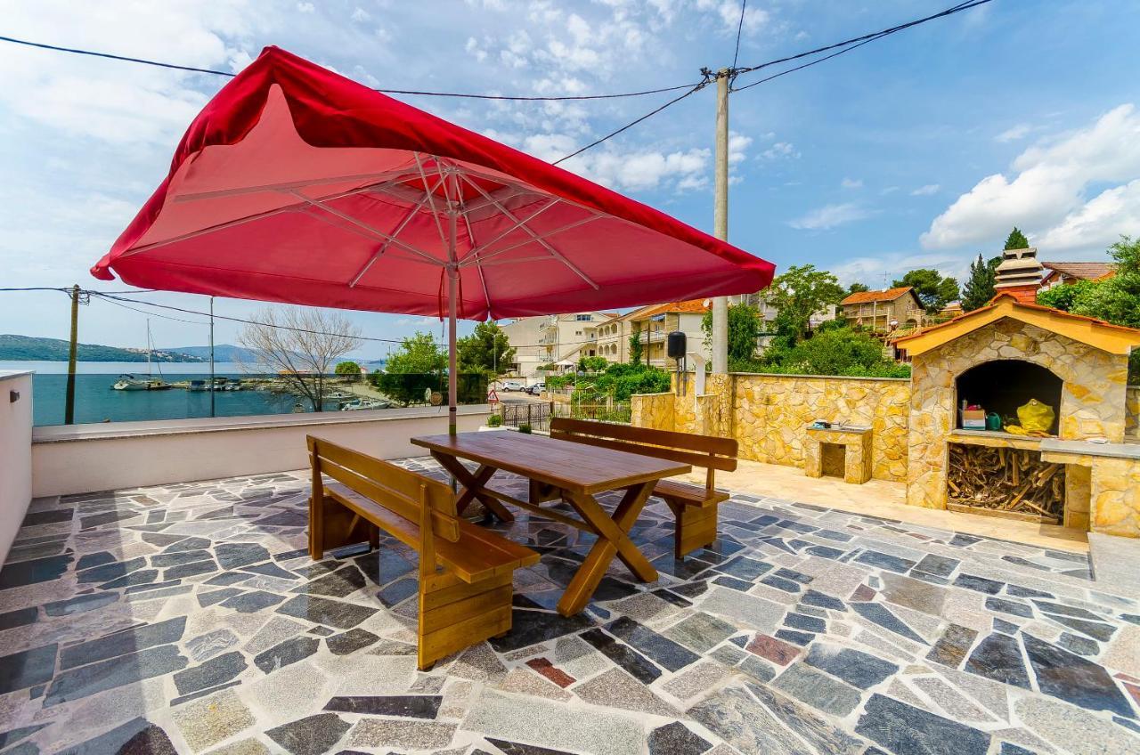 Apartments Karlo Trogir Exterior photo