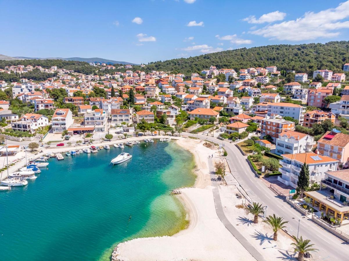 Apartments Karlo Trogir Exterior photo